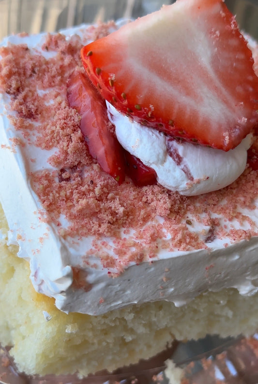 strawberry shortcake slice