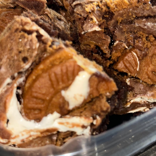 Biscoff Fudge Brownies(4)